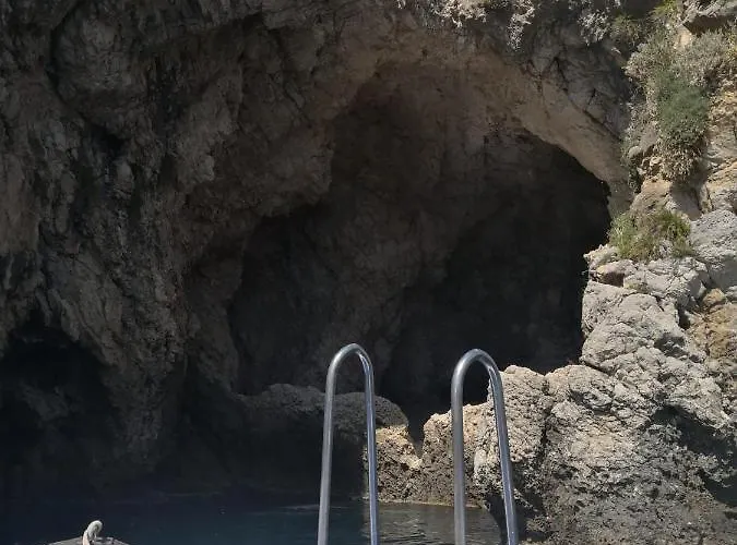 Baglio Sul Mare Taormina לטויאני