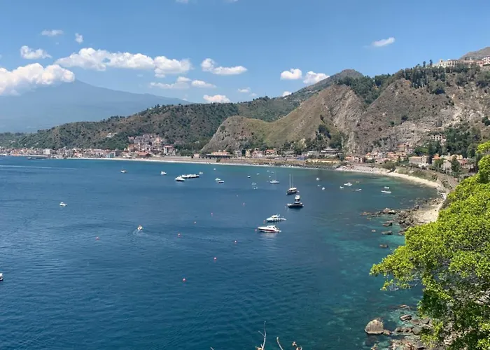 Baglio Sul Mare Taormina לטויאני