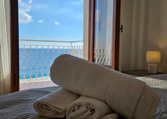 Baglio Sul Mare Taormina דירה